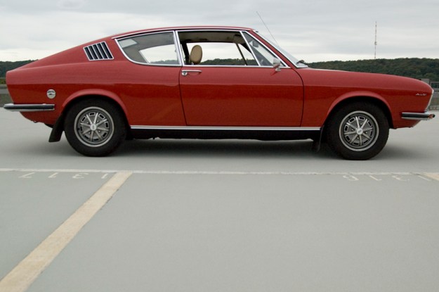 audi 100 coupé S from 1973 in red sideview