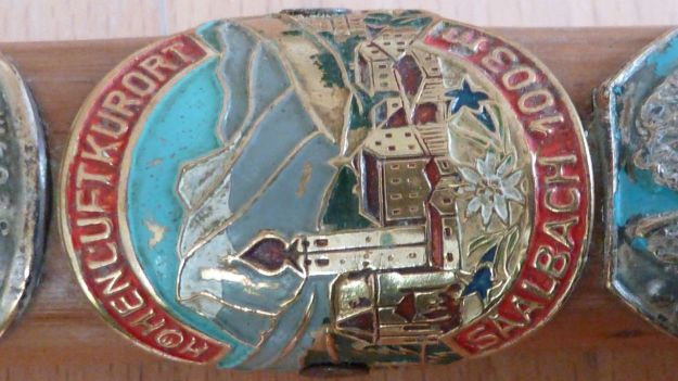 hiking sticks - wanderstöcke stocknagel saalbach