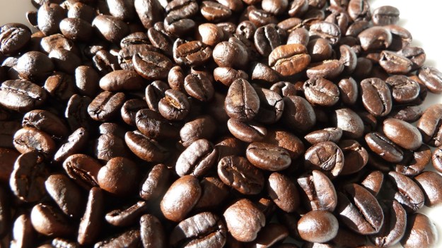 home coffee roasting with the whirley - beans ready without beans