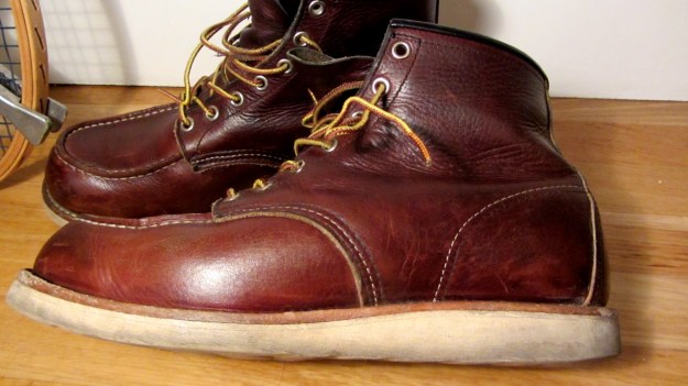 Red Wing boots 8138 moc toe brown used 6 inch Irish setter with sole