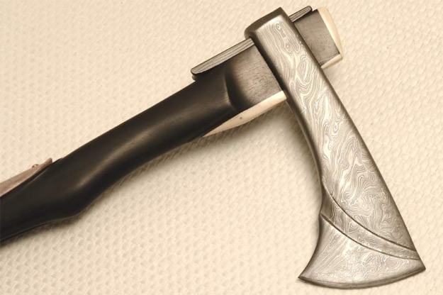 Robert Kaufmann cuttingart damast axe