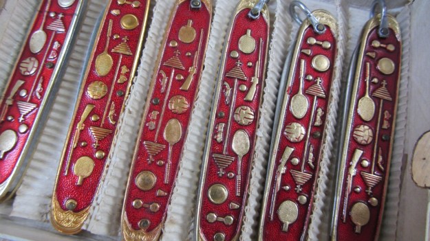 chinese multi purpose pocket knife - five knifes closer