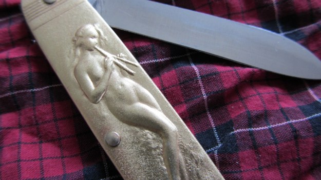 nude pocket knife from gasoline alley munich - nude with flute