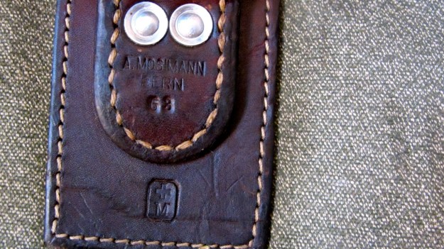 swiss army backpack salt and pepper small - saddler mark