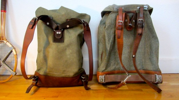 swiss army backpack salt and pepper small vs. big compared from the back