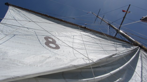 Moonbeam IV Yacht - sail - the eight