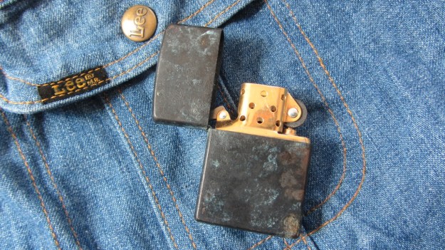 Brass zippo lighter rapidly vintaged by feinschmuck open