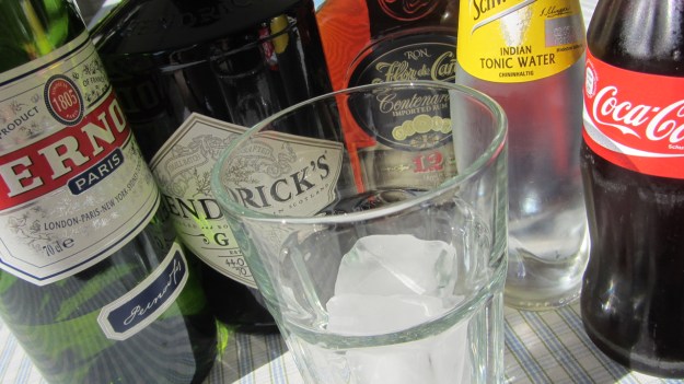 Gin Tonic, Cuba Libre or Pernod ?