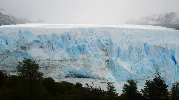 glaciers argentina patagonia petito moreno - ice ice baby5