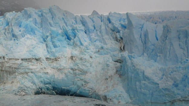glaciers argentina patagonia petito moreno - ice ice baby 