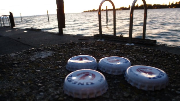 bbq at the lake & Unertl beer! Unertl Kronkorken