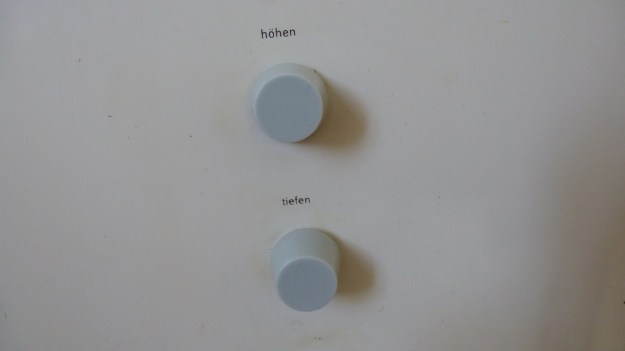 Braun RT 20 Radio - knops