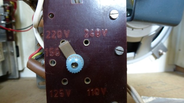 Braun RT 20 Radio - volt changer