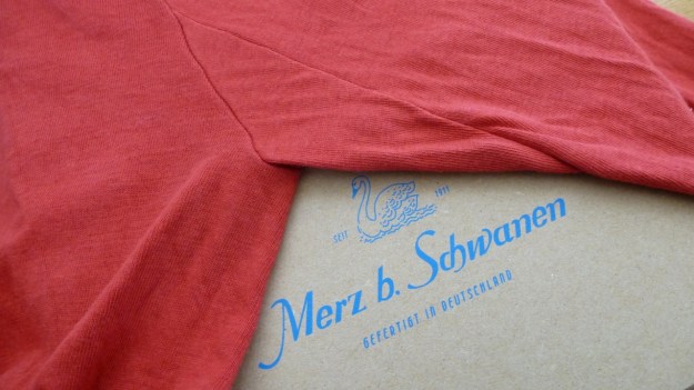 Merz b. Schwanen 206 button facing shirt red, arm insert