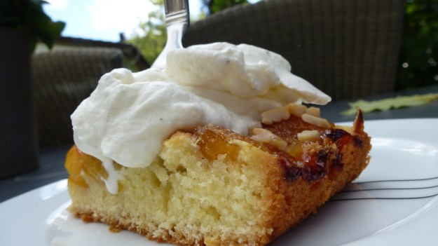 Sunday cake - Mirabellenkuchen mit Schlagsahne ready to eat