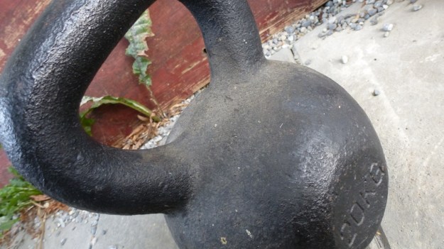undusting my homegym - 20kg kettle bells