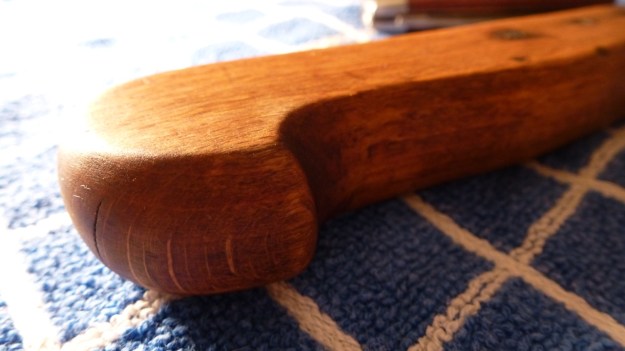 pimped an rusty old kitchen knife after being restored, the handle