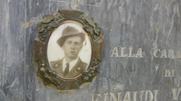 Valle Maira - Cemetery images of the loved ones