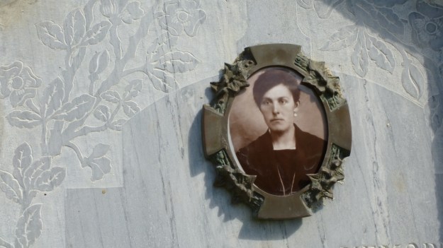 Valle Maira - Cemetery images of the loved ones