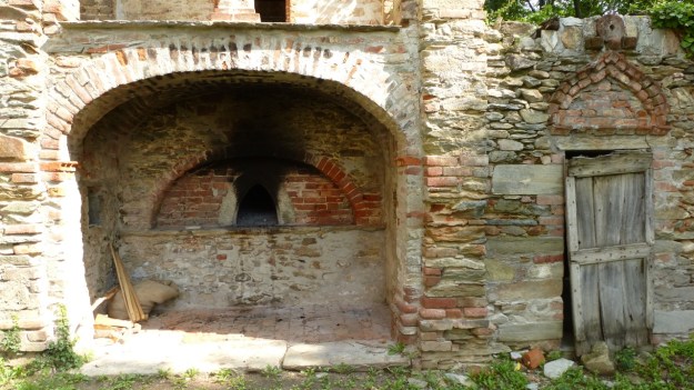 San Constanzo al Monte baking oven Valle Maira