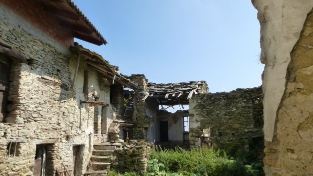 Valle Maira, Maira Tal, Maira Valley ruins