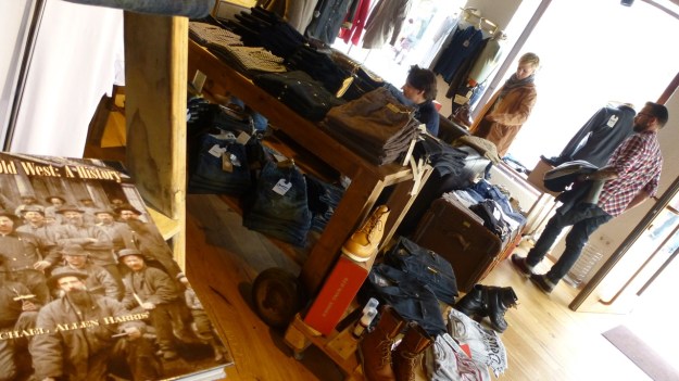 Ecke32 Manufacture Store Konstanz - front door facing