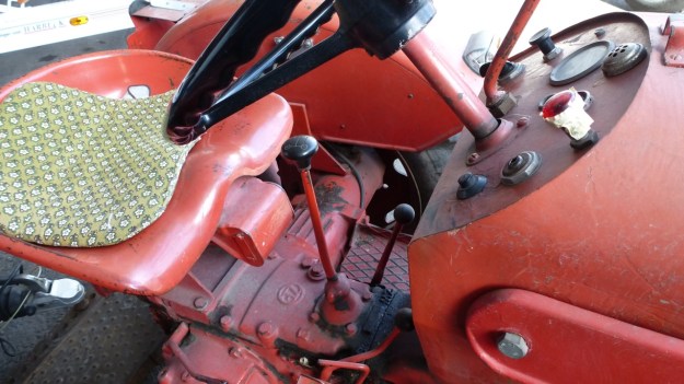 old stuff around the shipyard - porsche traktor