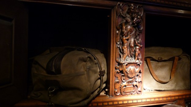 B-74 Frankfurt filson bags in hamburger schapp