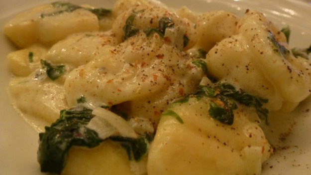 Gnocchi with gorgonzola and spinach and chillies