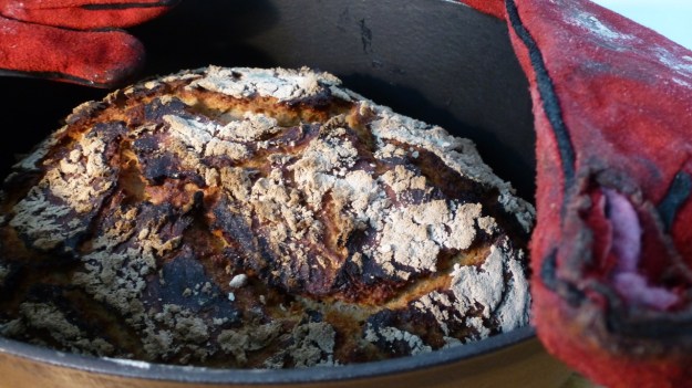 Sunday morning coffee, a fresh bread and pfote morning class