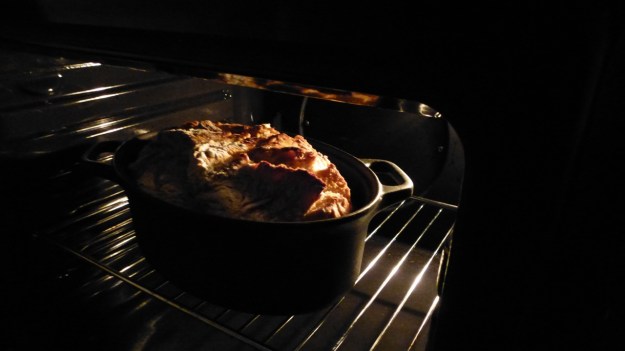 Bread and Pizza Workshop iron cast pot bread