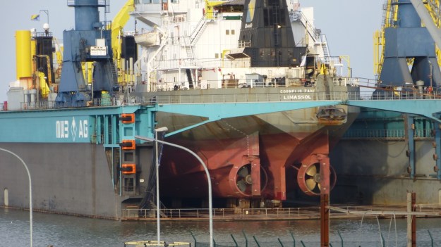 Bremerhaven Harbour tour Shipyard01