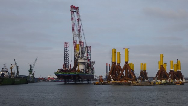 Bremerhaven Harbour tour Shipyard01