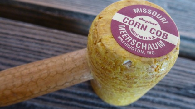Missouri Meerschaum Corn Cob pipe