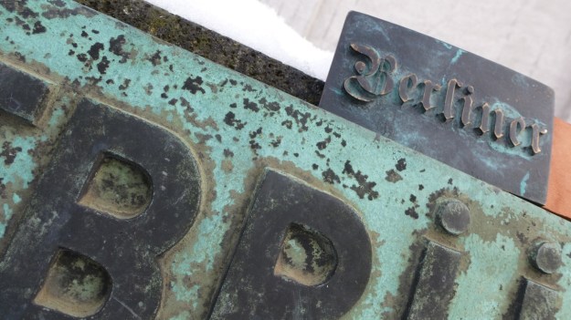 Platz der Luftbrücke Berlin - Feinschuck Berlin Belt Buckle3