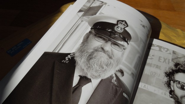 100 beards 100 days book1