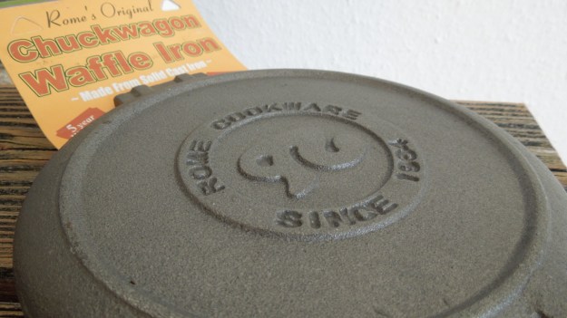 Chuckwagon Waffle Iron for Barbecue and Campfire1