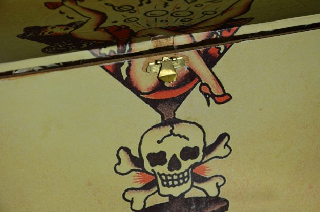 Held Vodka Berlin 1921 sailor jerry box design