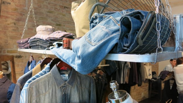 Peter Fields Berlin Shop visit - Feinschmuck10