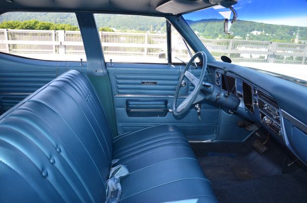 68er Chevelle Malibu Station Wagon interior