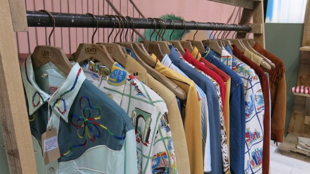 Bing Crospy Levis Vintage Tuxedo4