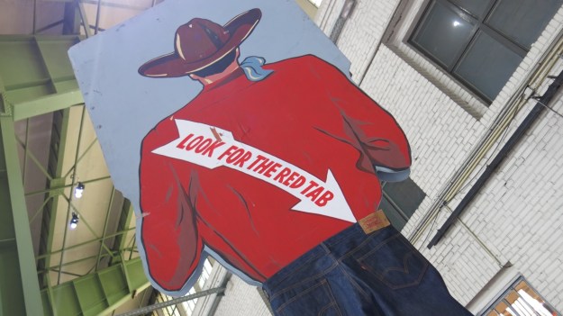 Bing Crospy Levis Vintage Tuxedo7