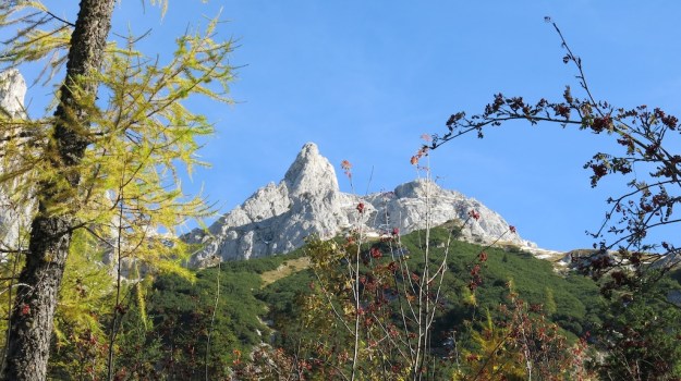 Hiking to the Sarotlahütte  792
