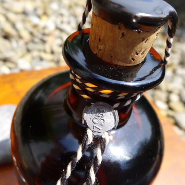 Flachmann Leder Initialen Geschenk Vollkorn Destillat Schmidt Bodensee  3516